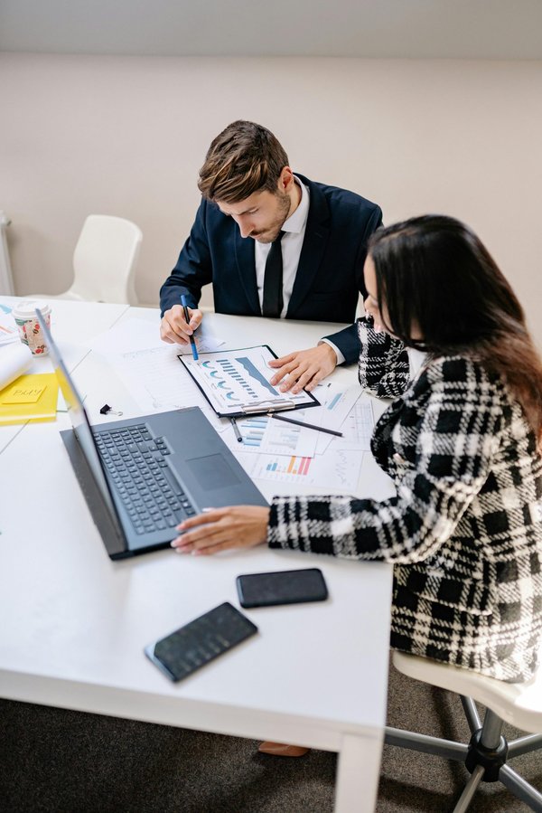 Regroupement de crédits : optimisez votre budget facilement !